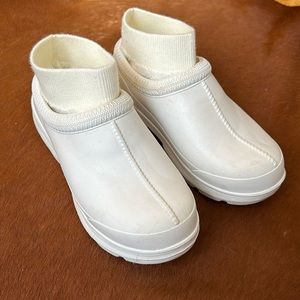 Ugg Tasman X White